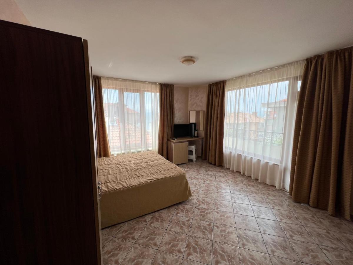 Stamatovi Family Hotel Pomorie Exterior foto