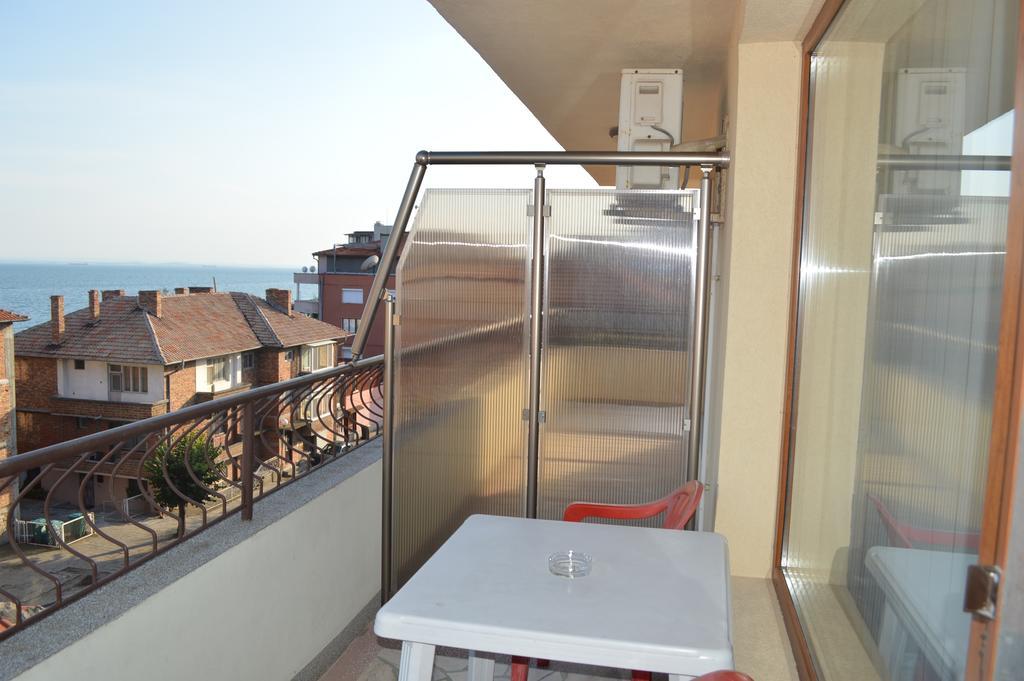Stamatovi Family Hotel Pomorie Exterior foto